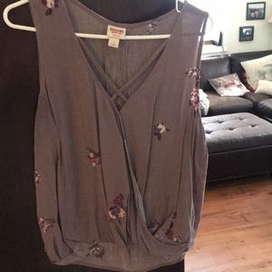 Sleeveless Floral Summer shirt